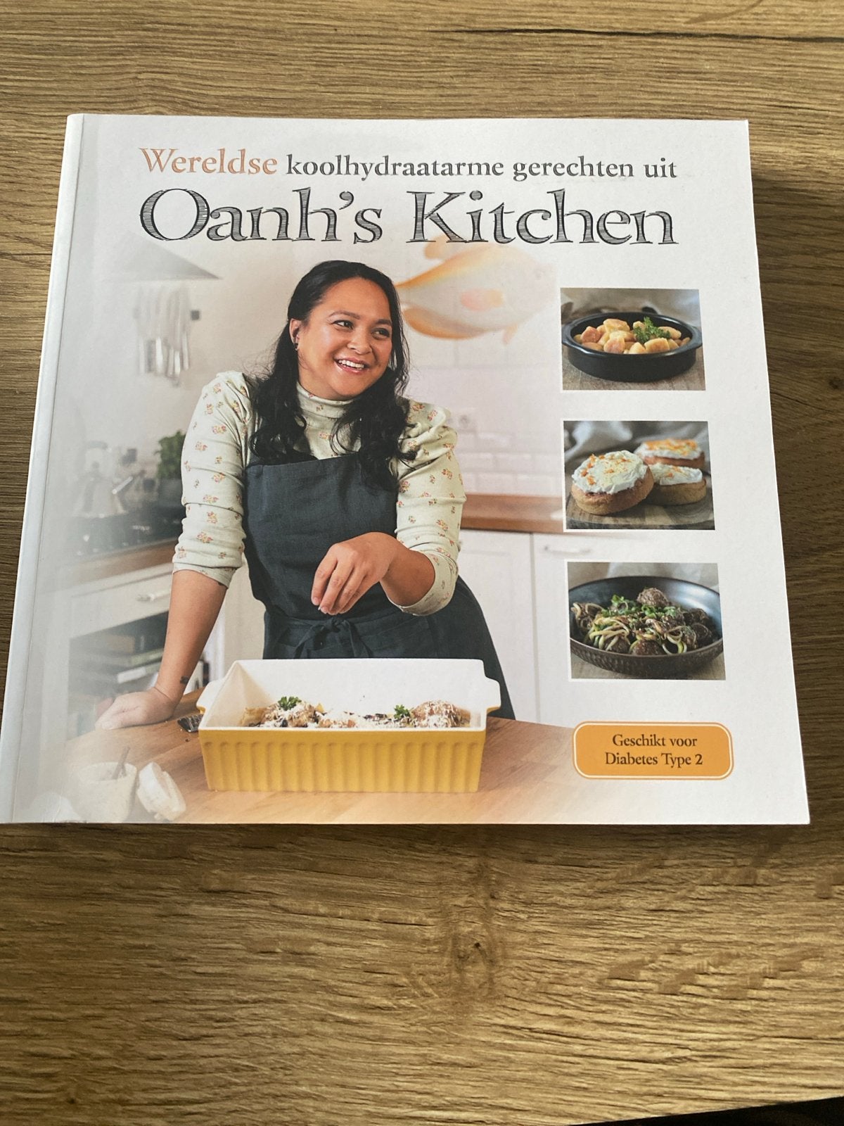 Wereldse koolhydraatarme gerechten uit Oanh's Kitchen, Voorgerechten en Soepen, Ophalen of Verzenden, Zo goed als nieuw, Gezond koken