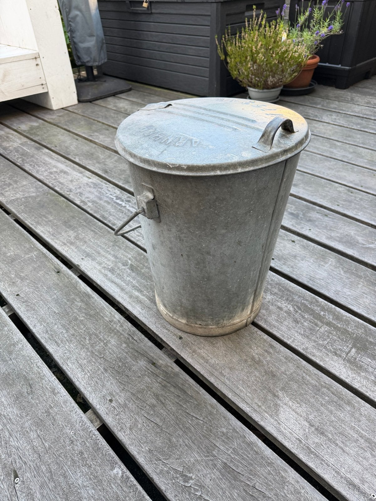 Vintage Zinken Vuilnisemmer met Deksel - Arnhem, Antiek en Kunst, Ophalen