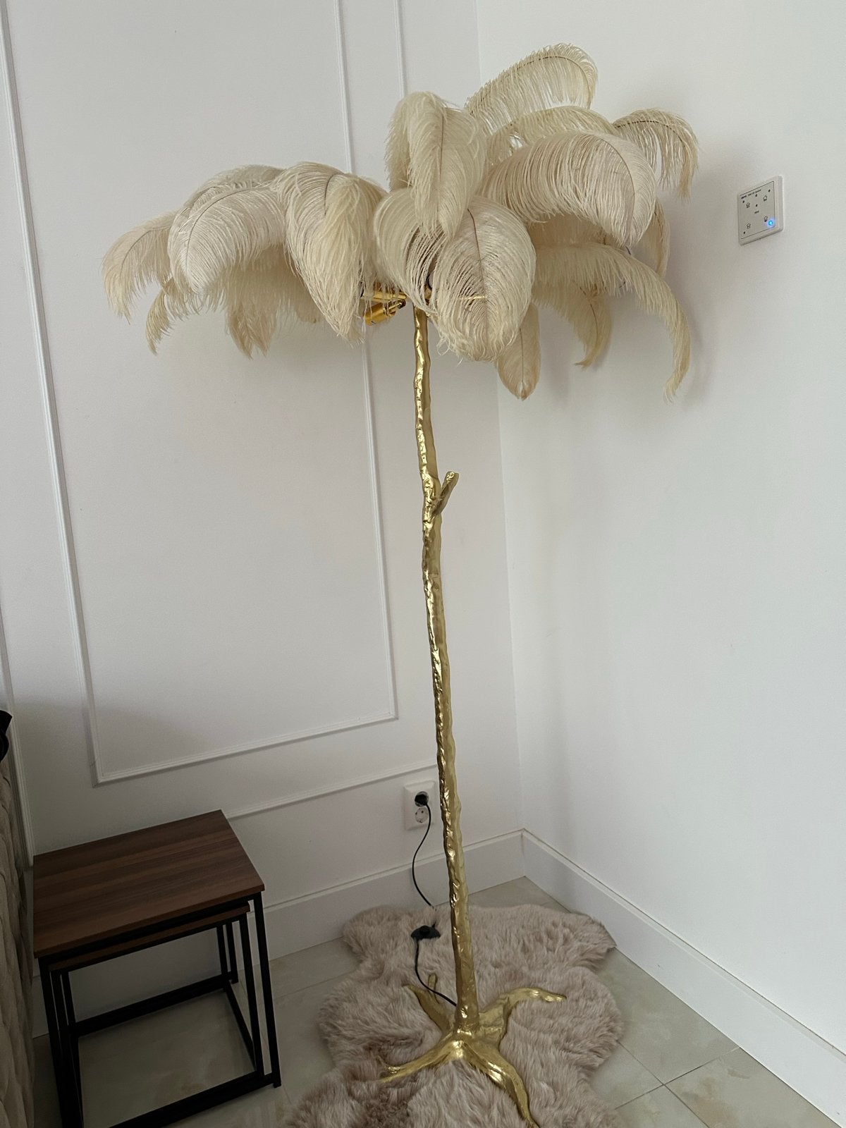 Luxe gouden vloerlamp met veren - Zo goed als nieuw, Ophalen, E14 (klein), Zo goed als nieuw, Metaal