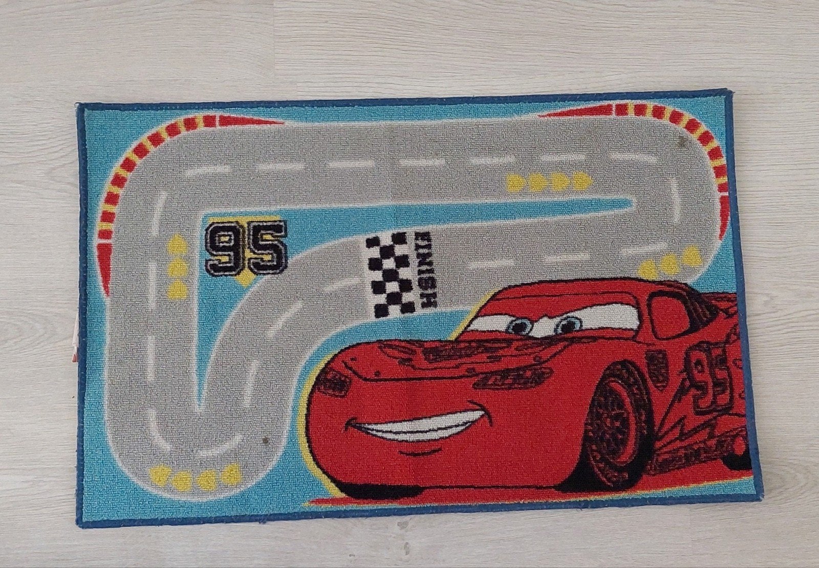 Cars kleedje 50 x 80 cm, Ophalen of Verzenden, Gebruikt, Kleed of Kussen