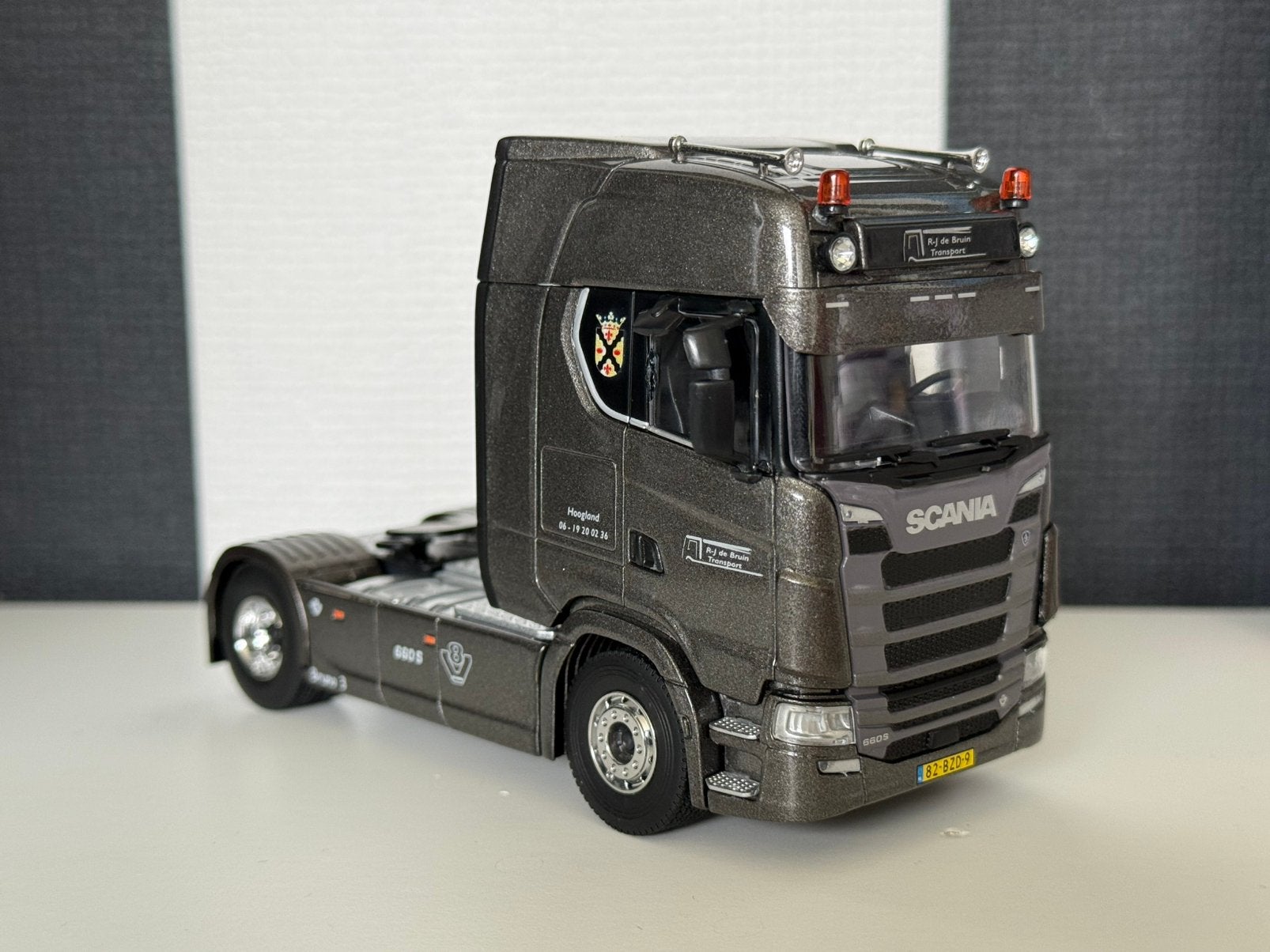 Cavallino de Bruin, Ophalen of Verzenden, Zo goed als nieuw, Bus of Vrachtwagen, Tekno