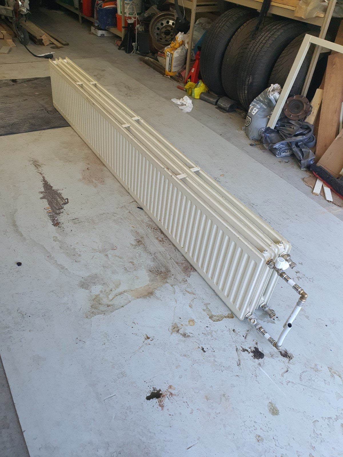 2 radiatoren 255x40 cm, Doe-het-zelf en Verbouw, Verwarming en Radiatoren, Ophalen, Radiator, 30 tot 80 cm