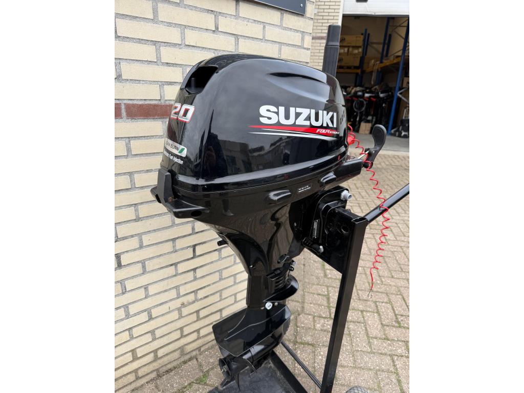 Suzuki 20pk buitenboordmotor 2021 Kortstaart ZGAN 4Takt EFI, Watersport en Boten, Niet ingevuld, Gebruikt, Niet ingevuld, Benzine