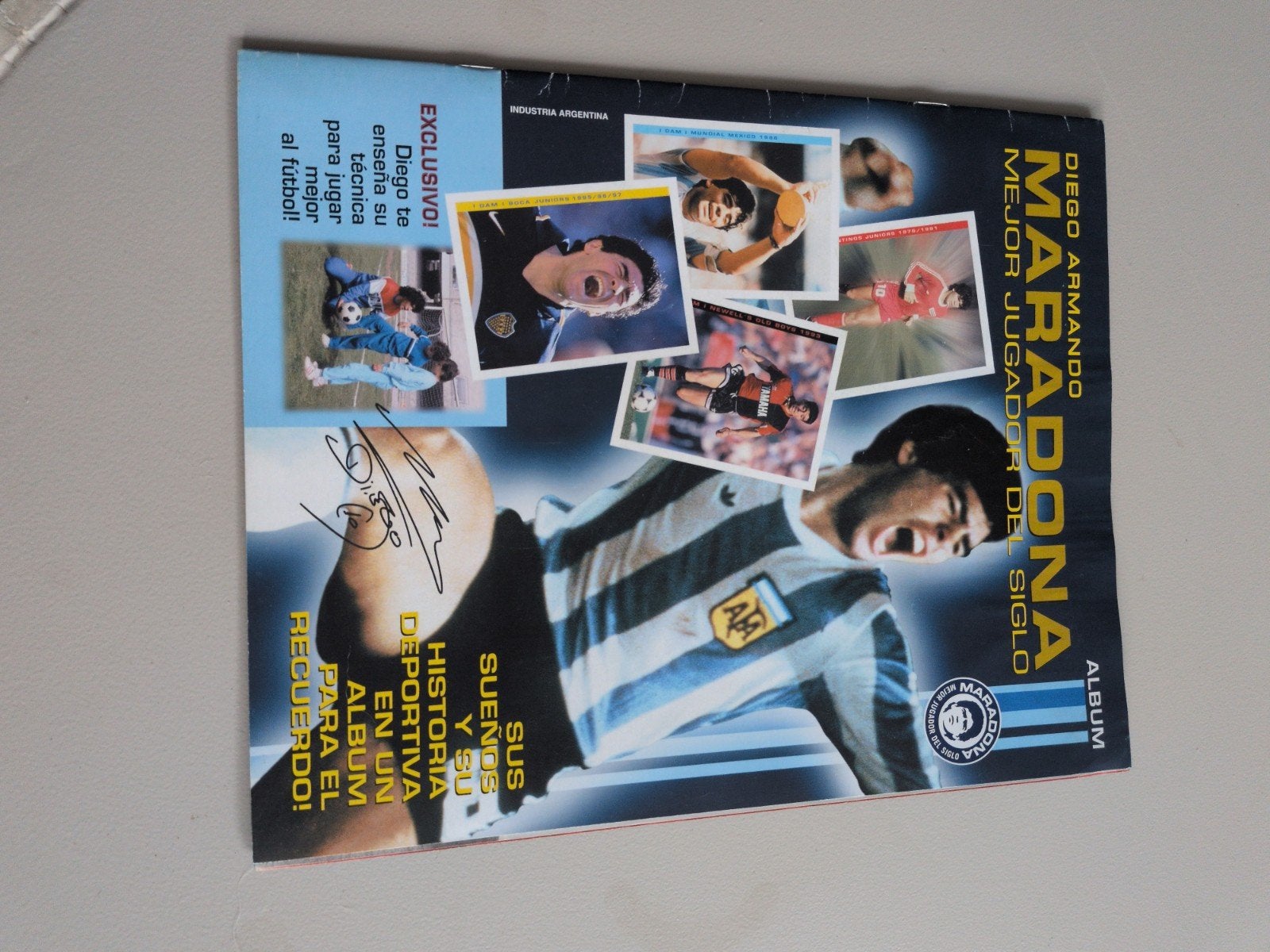 Diego Maradona Album + Stickers - Voetbal Memorabilia, Verzamelen, Ophalen of Verzenden, Zo goed als nieuw, Buitenlandse clubs