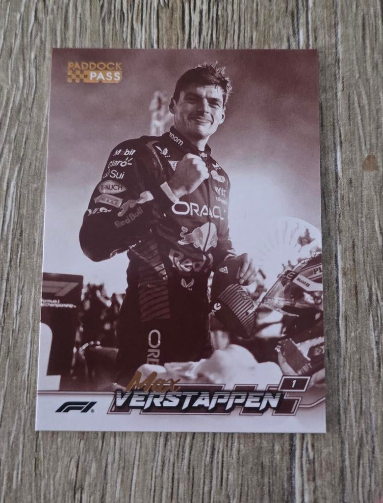 TE KOOP: Topps Paddock Pass 2024 | Sepia | Verstappen, Verzamelen, Automerken, Motoren en Formule 1, Ophalen of Verzenden, Nieuw