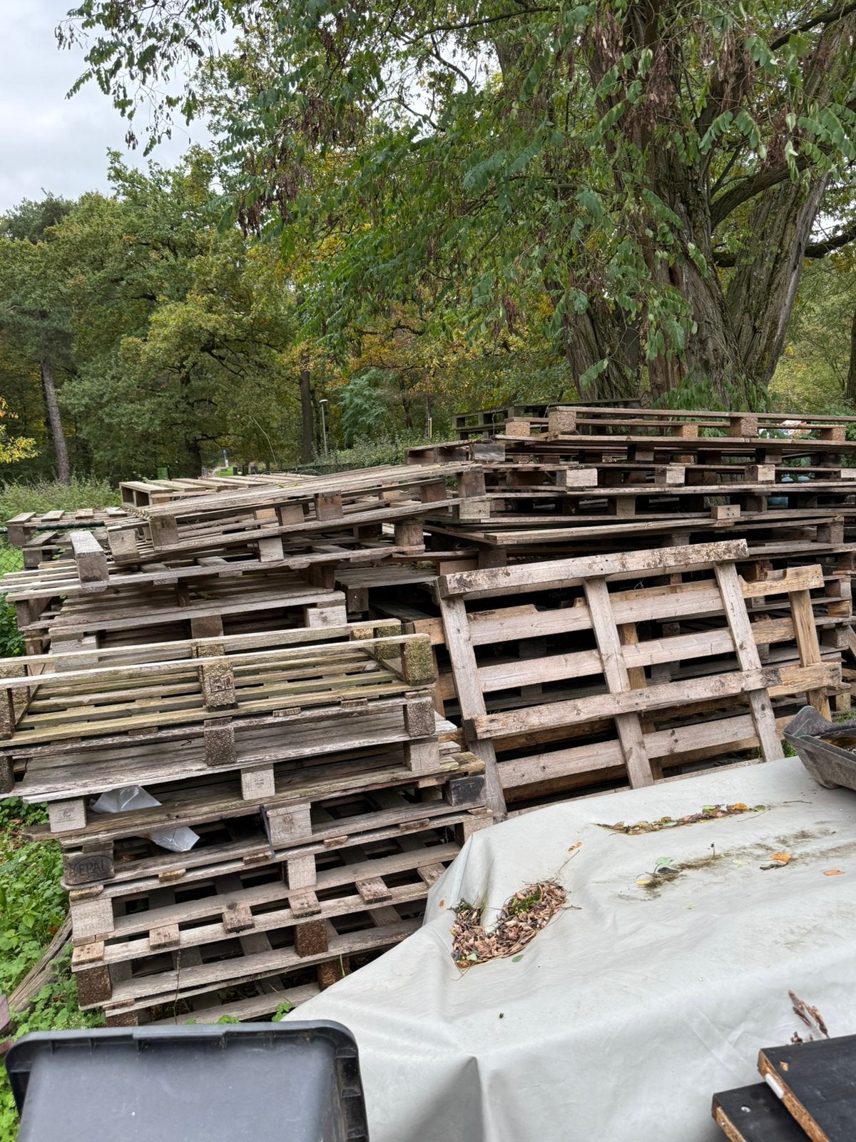 Pallets gratis af te halen, Minder dan 3 m³, Ophalen