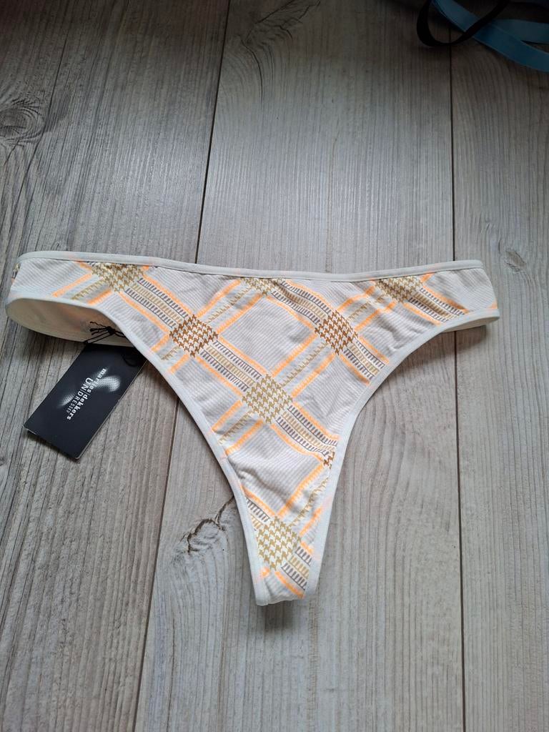 Nieuwe Marlies Dekkers Gloria string mt L, Kleding | Dames, Ondergoed en Lingerie, Marlies Dekkers, Ophalen of Verzenden, Overige kleuren