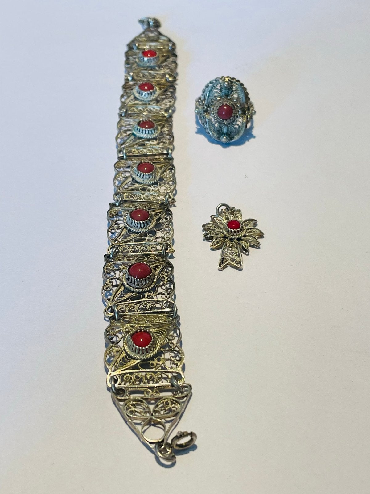 Zilveren filigrain sieradenset met bloedkoraal, Verzenden, Zilver, Armband, Met edelsteen