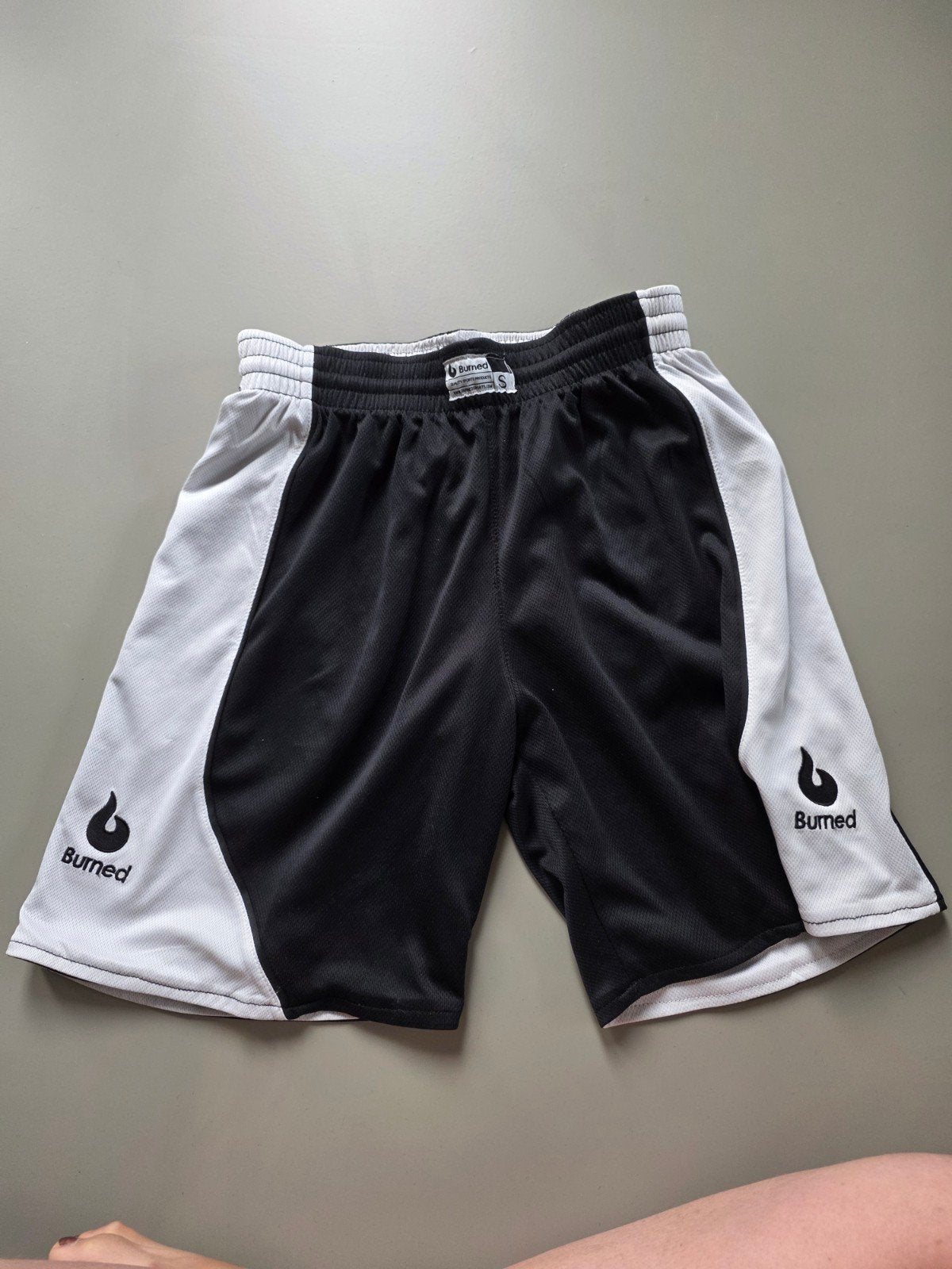 Burned reversible basketbaltenue dames XS/S, Sport en Fitness, Basketbal, Ophalen of Verzenden, Zo goed als nieuw, Kleding