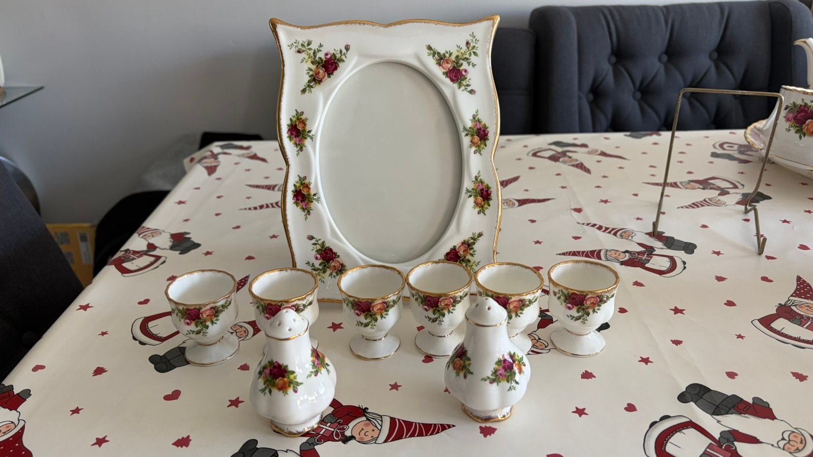 Royal albert, Overige typen, Ophalen of Verzenden, Zo goed als nieuw, Overige stijlen
