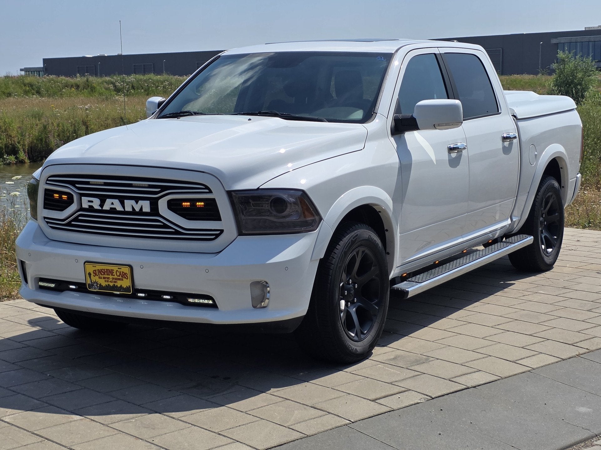 Dodge Ram 1500 LARAMIE/SPORT 4X4 CREW CAB 5,7 LTR V8 AUT., Auto's, Automaat, Gebruikt, 5654 cc, 402 pk