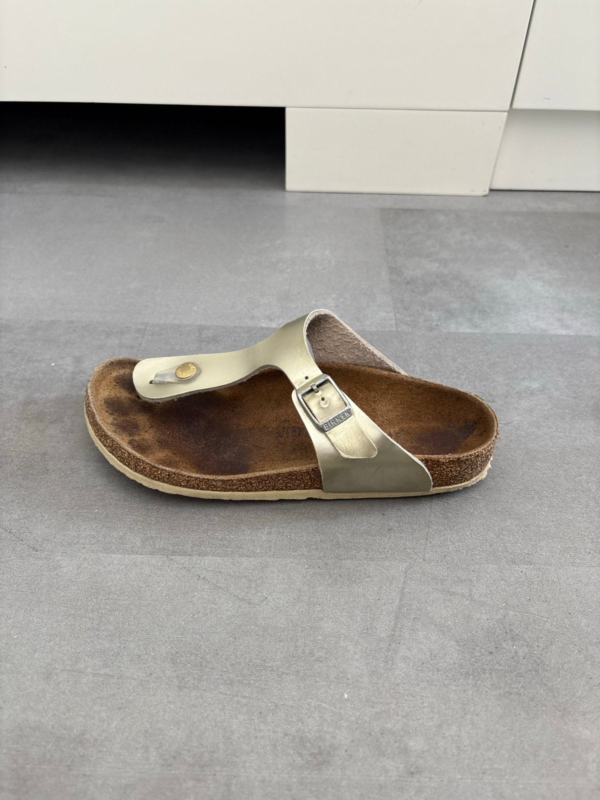 Gouden Birkenstock Gizeh teenslippers  35, Slippers, Overige kleuren, Verzenden, Gedragen