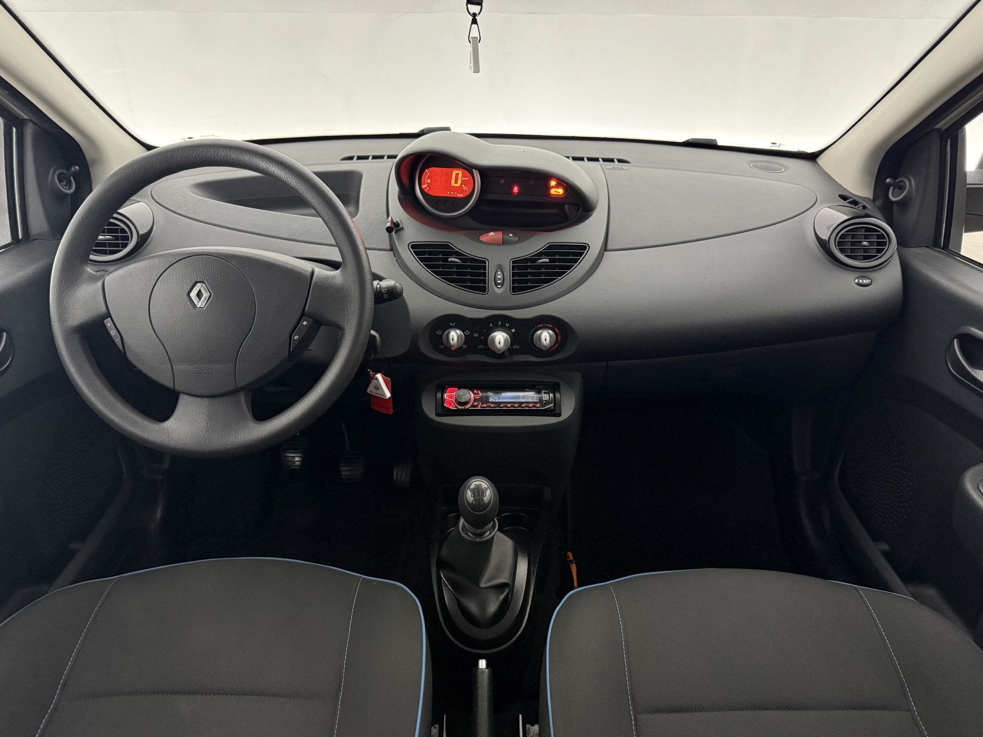 Renault Twingo 1.2 16V Authentique | Cruise | Elektrische ra, Auto's, Renault, Voorwielaandrijving, Gebruikt, 4 stoelen, Bedrijf