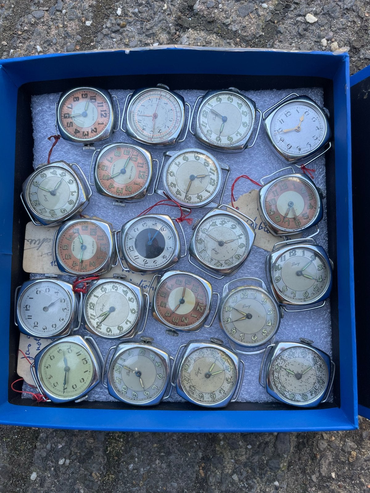 Partij vintage horloges - Schuurvondst met prijskaartjes, Overige merken, Staal, 1900 tot 1930, Polshorloge
