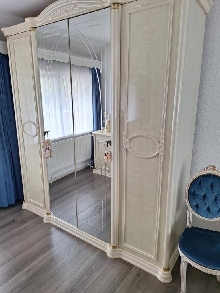 Luxe slaapkamer set: bed, kledingkast & nachtkastjes, Huis en Inrichting, Ophalen, Zo goed als nieuw, Tweepersoons, Klassiek, Luxe, Barok