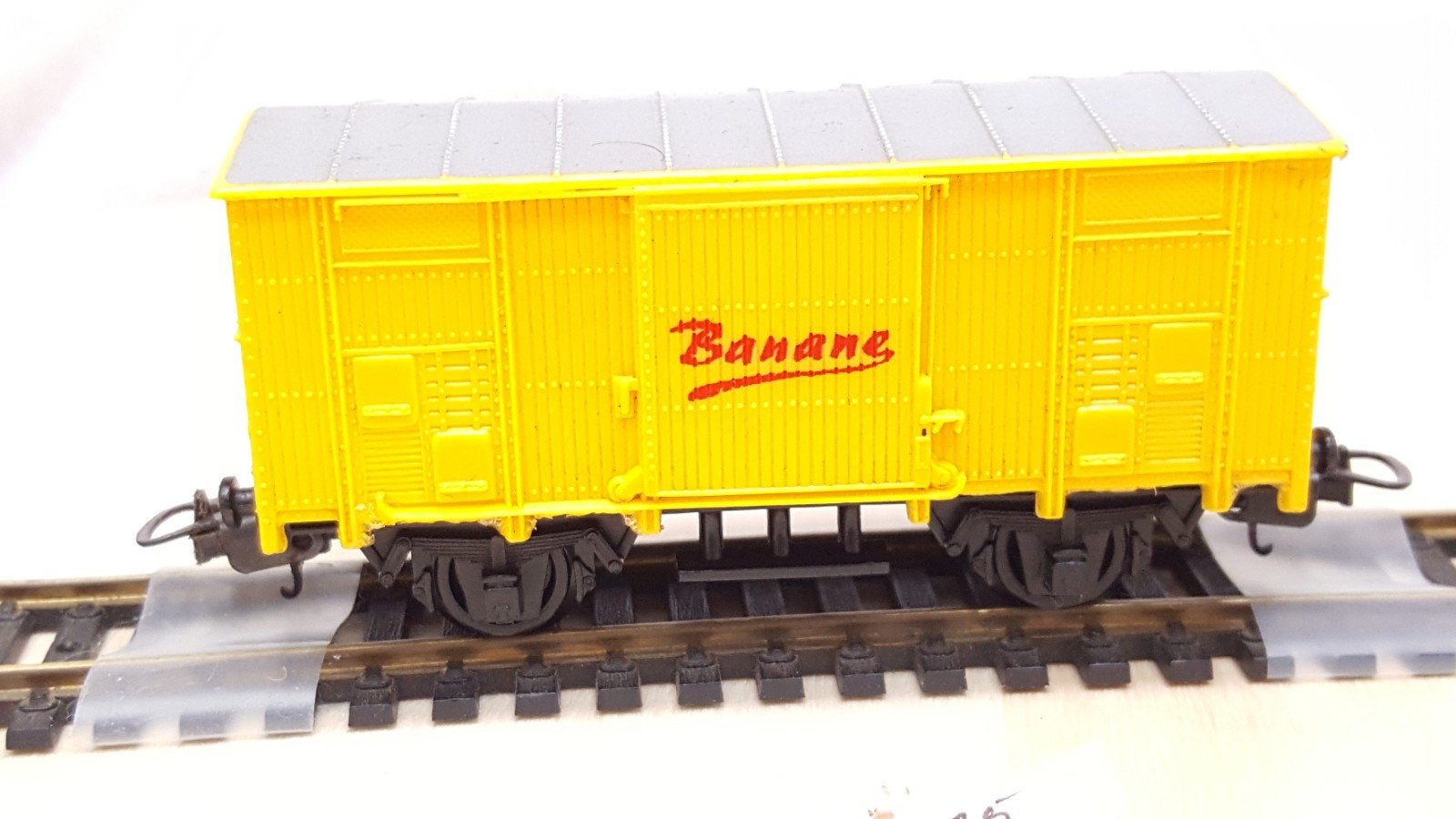 Lima H0 173 gesloten Bananen goederen wagen 2008, Hobby en Vrije tijd, Modeltreinen | H0, Gebruikt, Gelijkstroom, Wagon, Ophalen of Verzenden