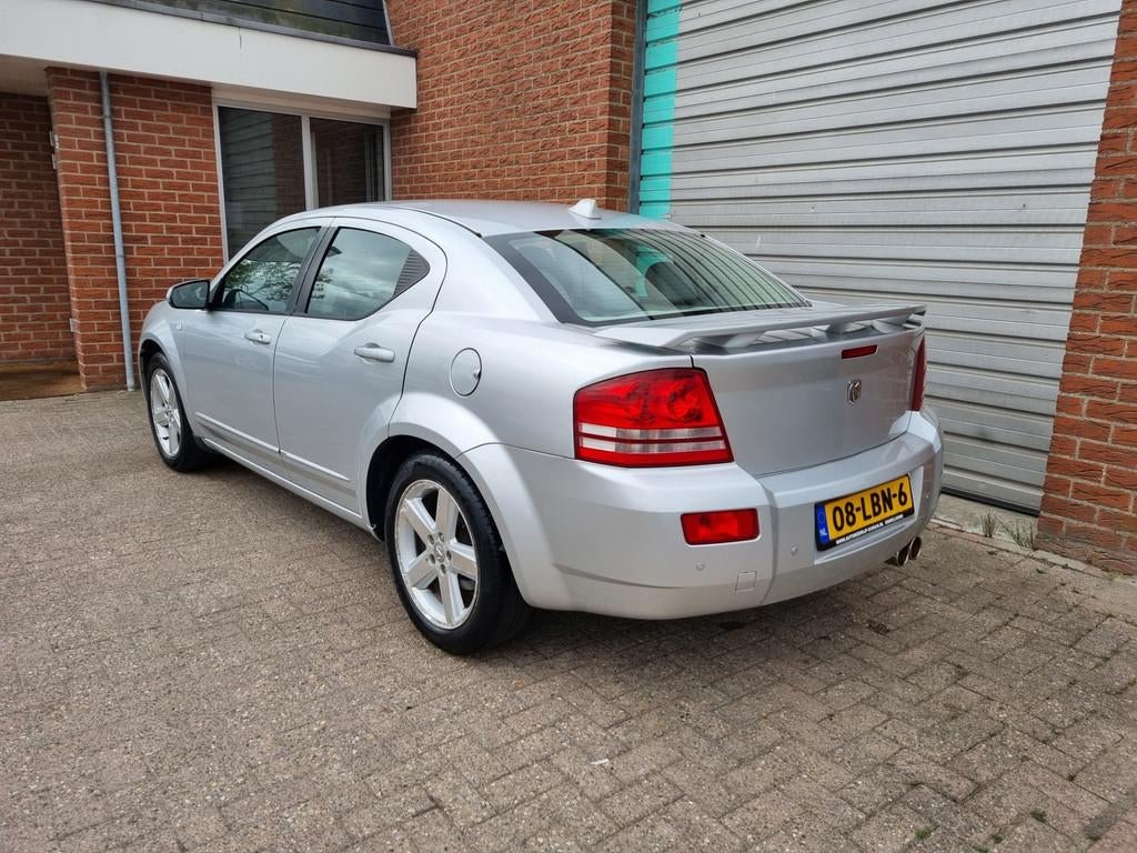 Dodge Avenger 2.0 SE NAV.+ Airco Bj:2010 NAP!, Auto's, Dodge, 1998 cc, 450 kg, Gebruikt, Bedrijf