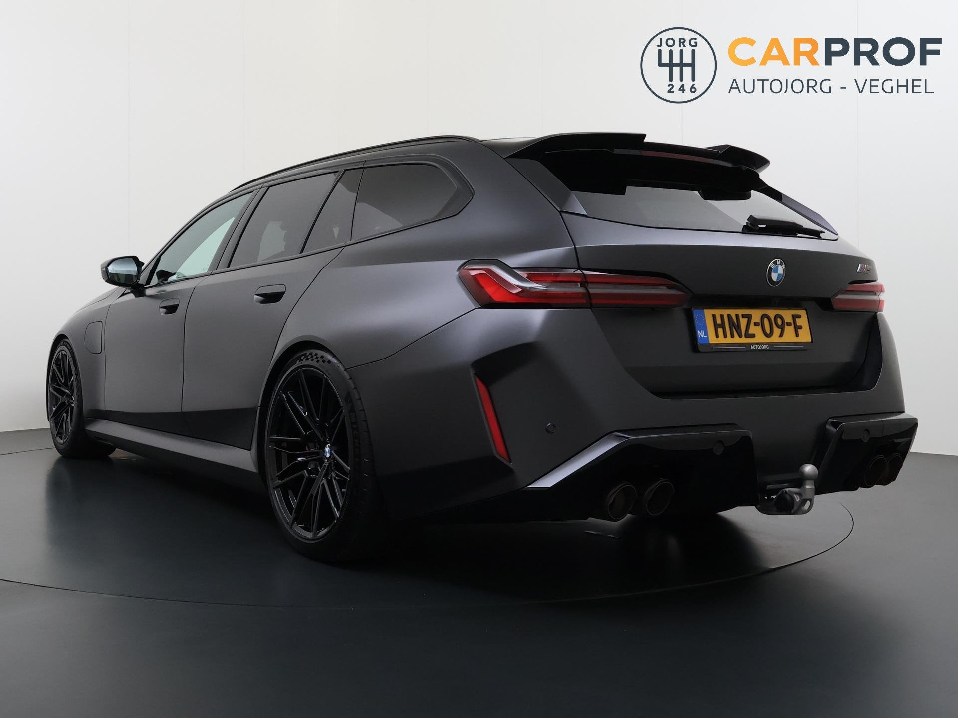 BMW 5-serie Touring M5 NL Auto | BTW | Keramische remmen | A, Auto's, Automaat, Dealer onderhouden, Gebruikt, 2000 kg