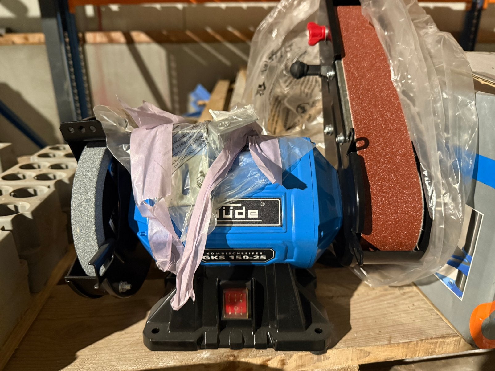 Tafel model schuurband machine, Ophalen, Zo goed als nieuw, Minder dan 700 watt, Werkbankslijpmachine