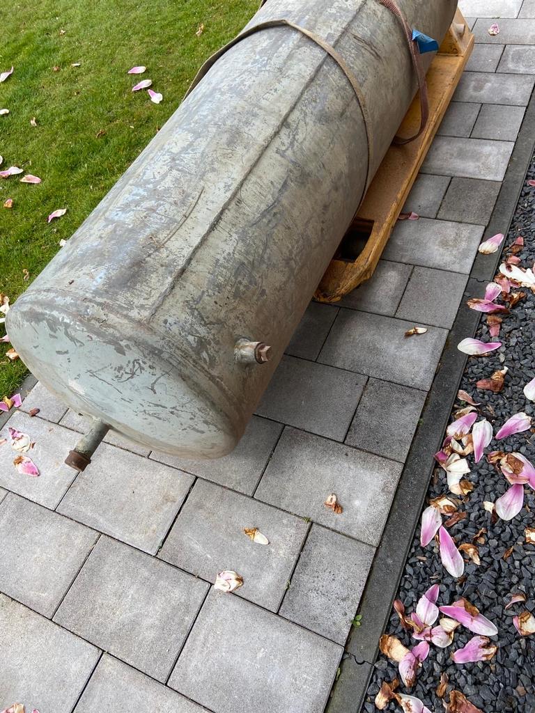 Grote metalen tank - opslagvat, Ophalen, Gebruikt