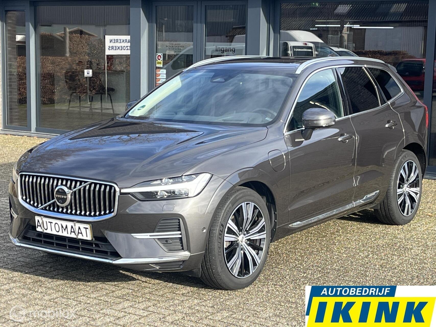 Volvo XC60 2.0 T6 PHEV AWD Inscription Exclusive | Luchtveri, Auto's, Automaat, Gebruikt, Euro 6, 138 €/maand