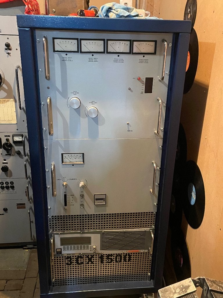 Te koop Elenos fabriekszender, Ophalen, Zender