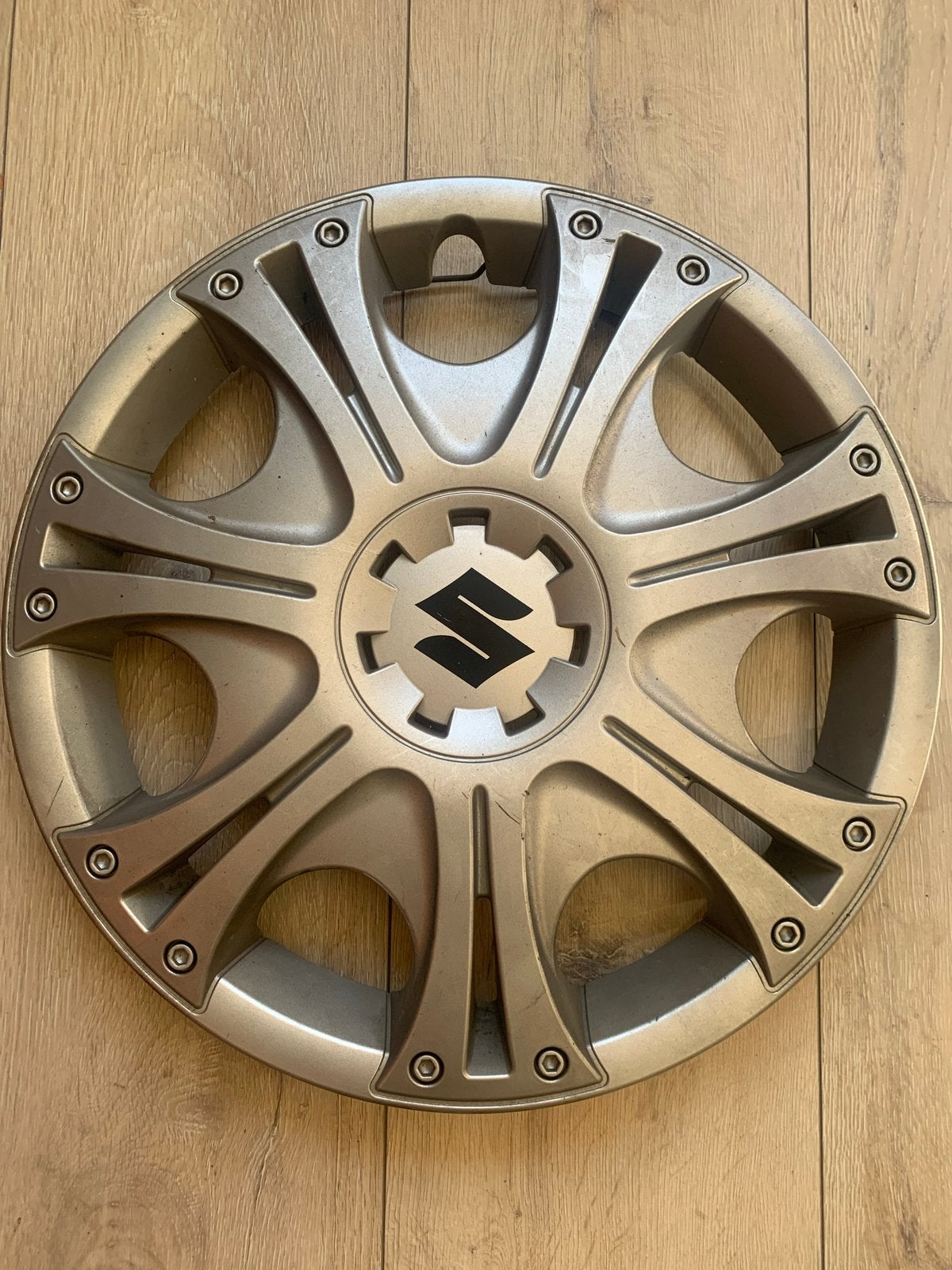 Drie wieldoppen 14 inch Suzuki Alto, Ophalen, Gebruikt