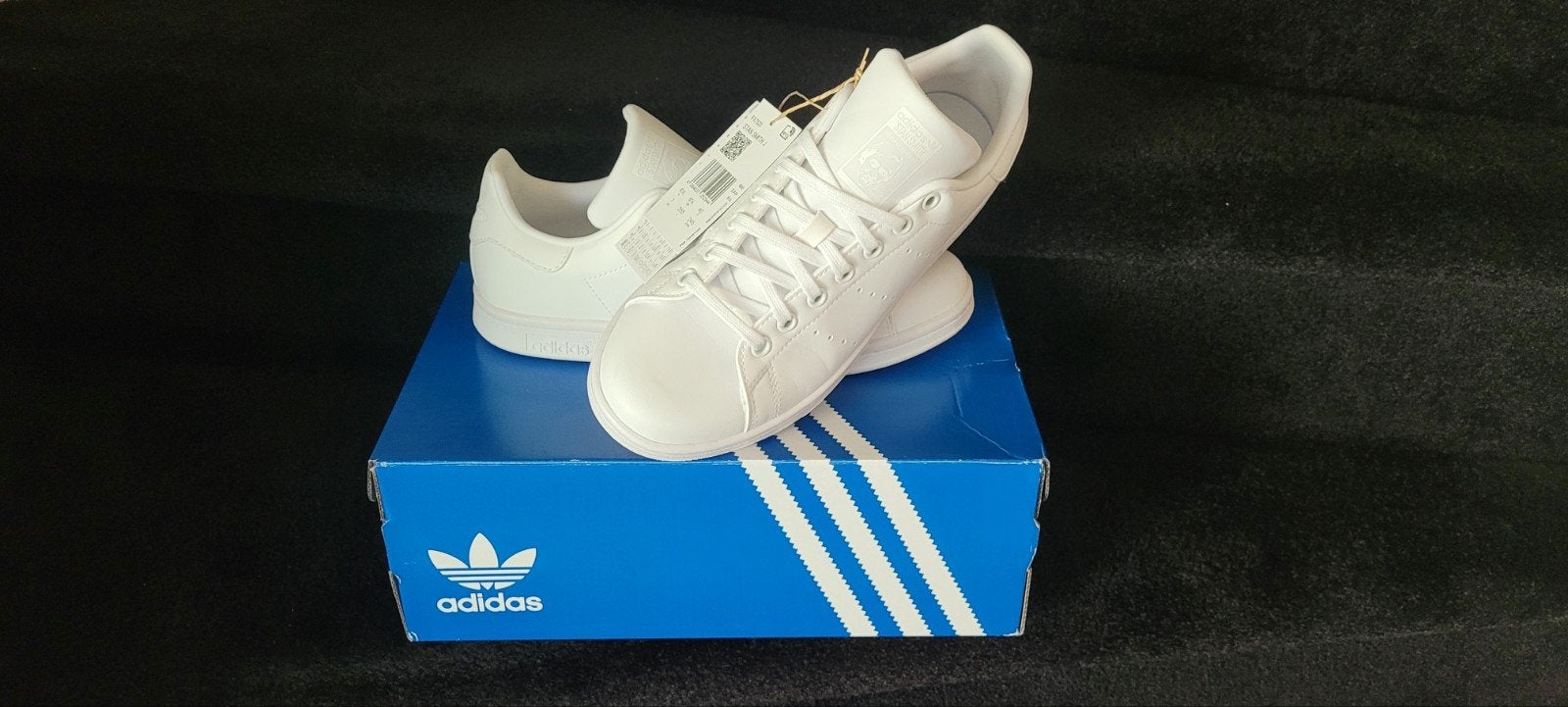 ADIDAS  STAN SMITH  MAAT 40 UNISEX NIEUW!!!, Wit, Ophalen of Verzenden, Sneakers of Gympen, Nieuw