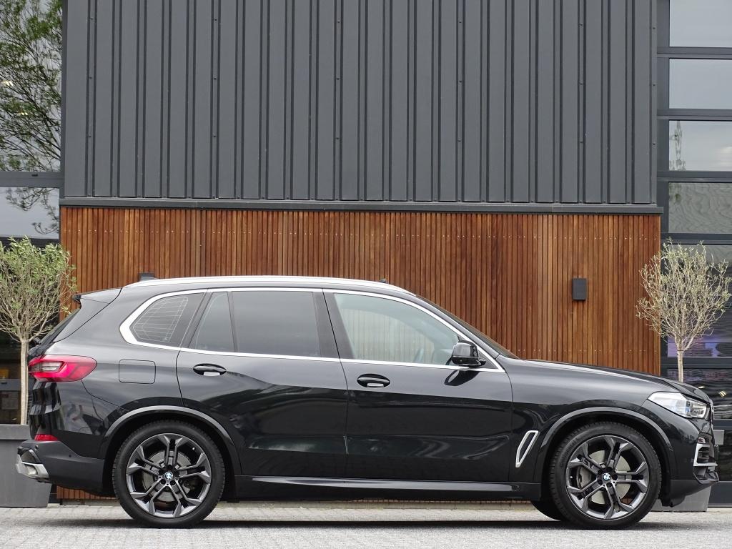 BMW X5 45e 394PK X-drive X-Line / Laser / Pano / Harman Kard, Automaat, Gebruikt, Zwart, Leder