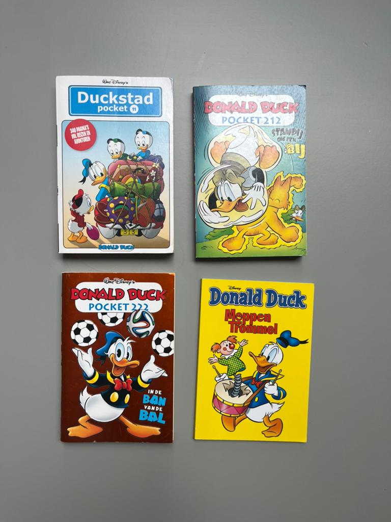 4 Donald Duck pockets, Boeken, Stripboeken, Meerdere stripboeken, Ophalen of Verzenden, Gelezen