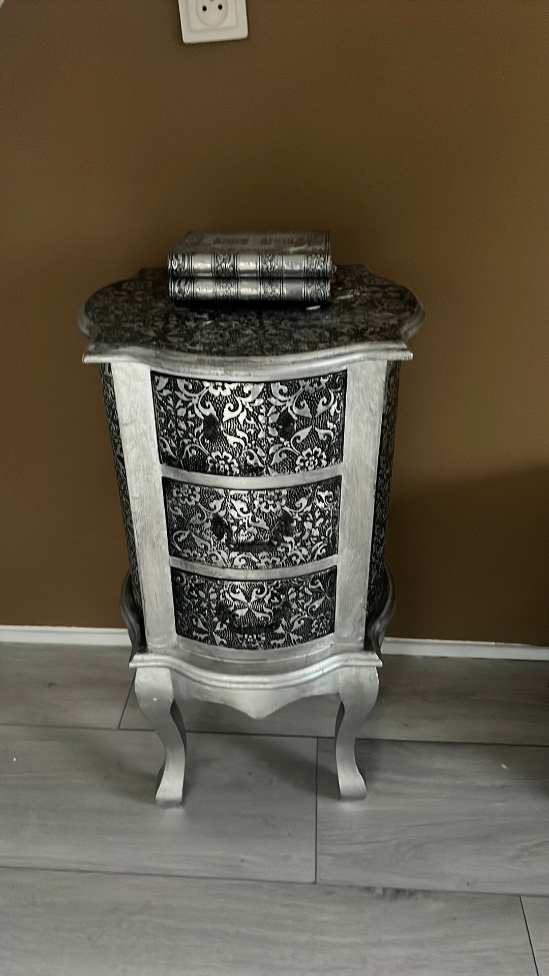 Barok side table met 3 lades, Ophalen, Zo goed als nieuw, Minder dan 45 cm