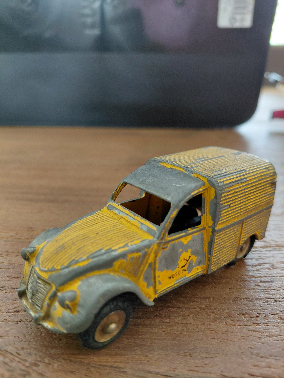 Antieke Dinky Toys  Citroën 2 CV, Ophalen of Verzenden, Gebruikt, Auto, Dinky Toys
