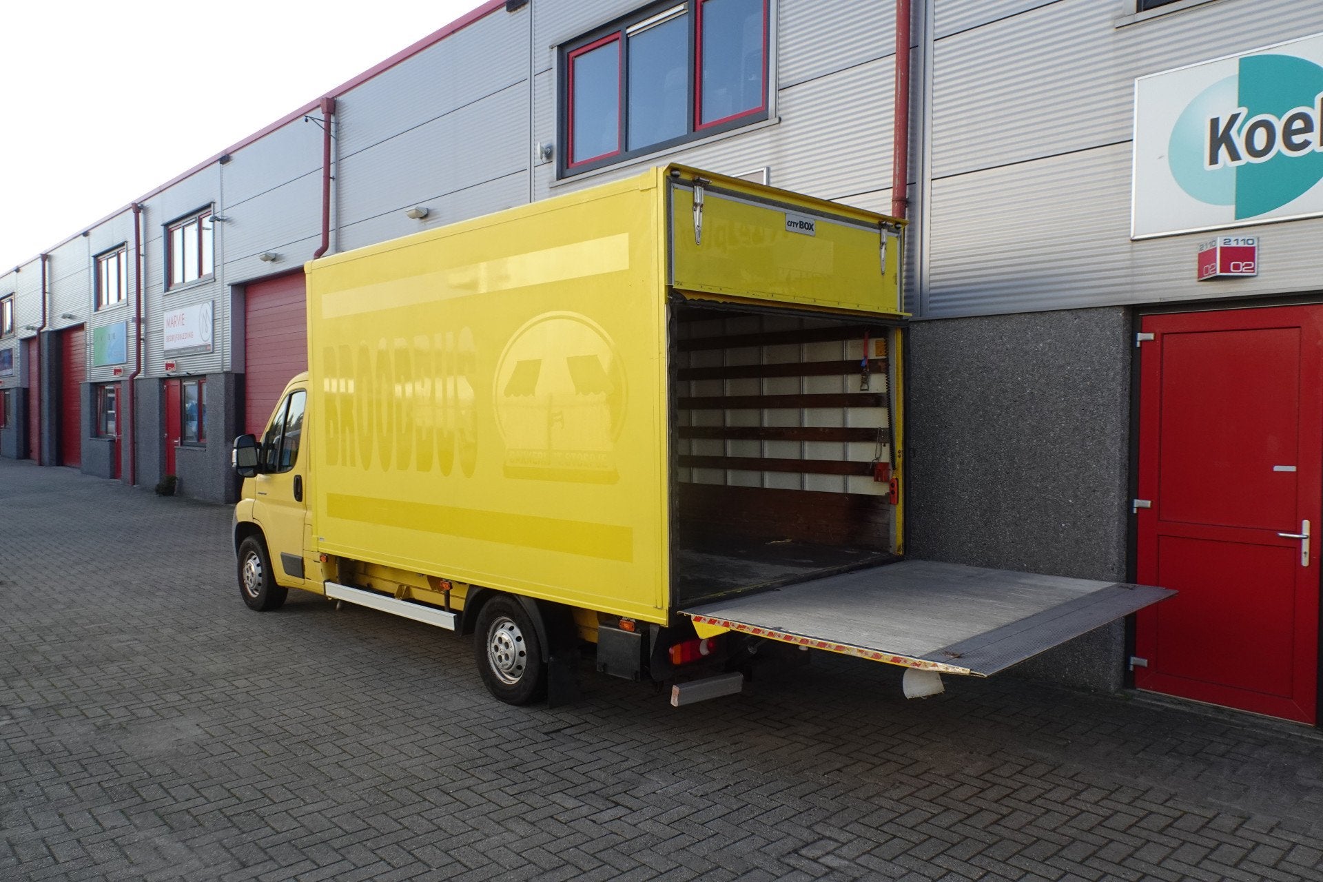 Citroën Jumper 35 2.2 HDI L2S bakwagen met laadklep 144203, Stof, Gebruikt, 4 cilinders, Citroën