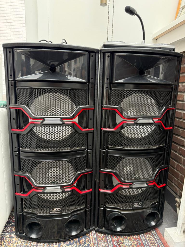 Complete DJ-set met speakers, draaitafel en microfoons, Ophalen, Gebruikt, Dj-set, Numark