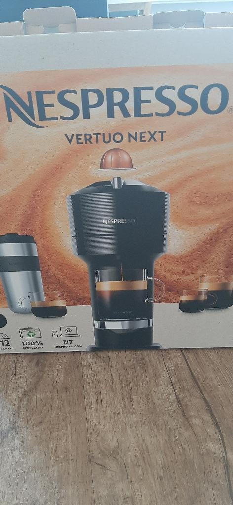 Nespresso coffee machine, Ophalen, Koffiemachine, Zo goed als nieuw, Koffiepads en cups