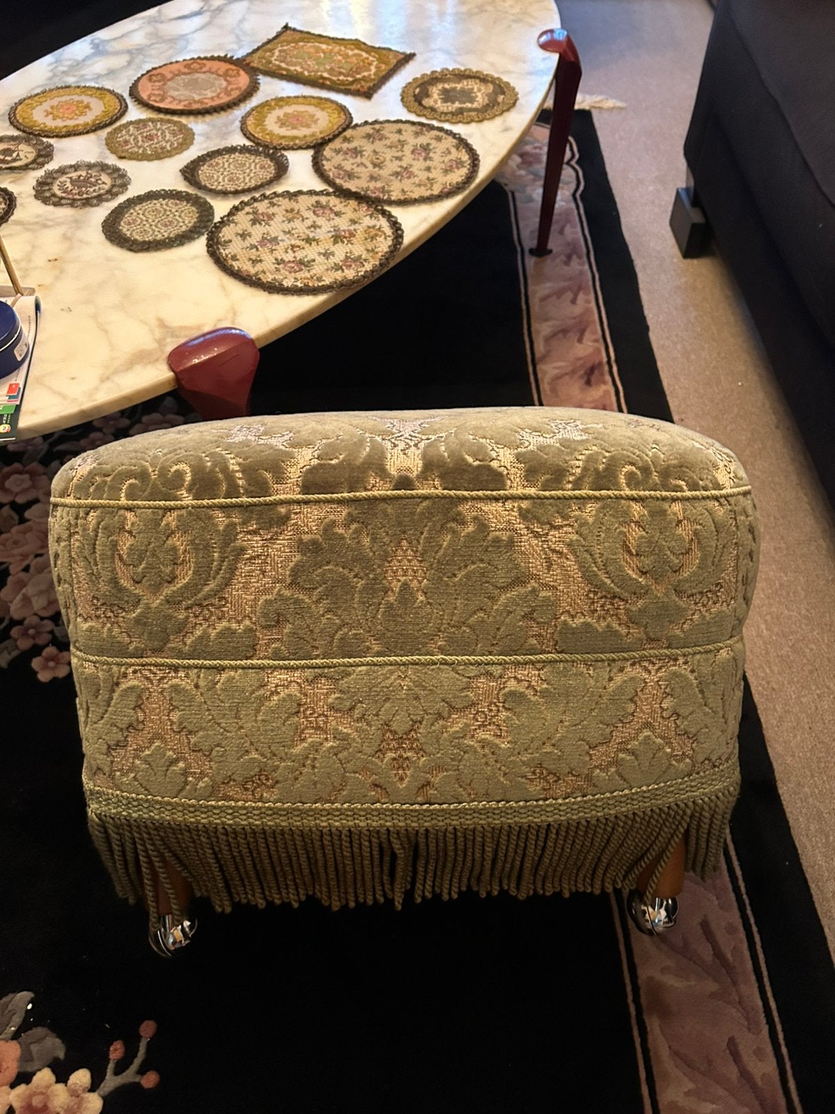 Vintage ottoman / poef met wieltjes, Ophalen, Rond, Minder dan 50 cm, Zo goed als nieuw