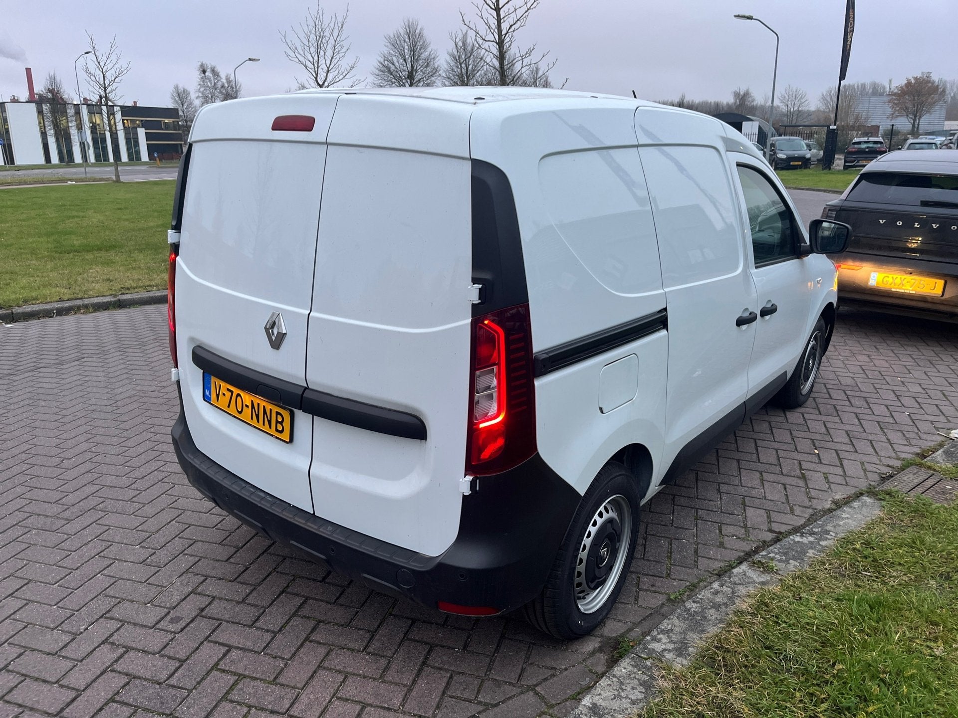 Renault EXPRESS 1.3 TCe 100 Comfort, Voorwielaandrijving, 15 km/l, Gebruikt, Euro 6
