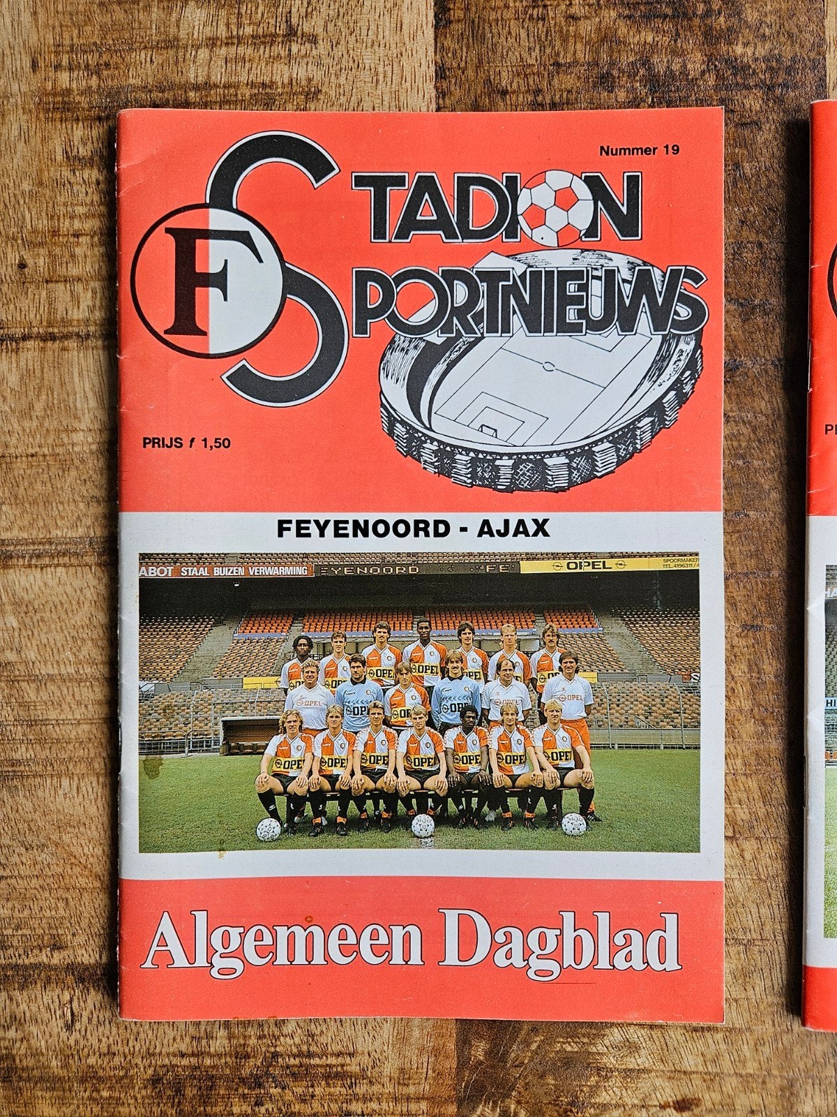 2x stadion nieuws 1988, Ophalen of Verzenden, Gebruikt, Feyenoord, Boek of Tijdschrift