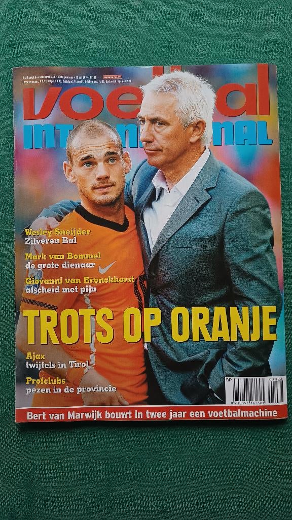 Oude Voetbal International, Ophalen of Verzenden, Zo goed als nieuw, Overige binnenlandse clubs, Boek of Tijdschrift