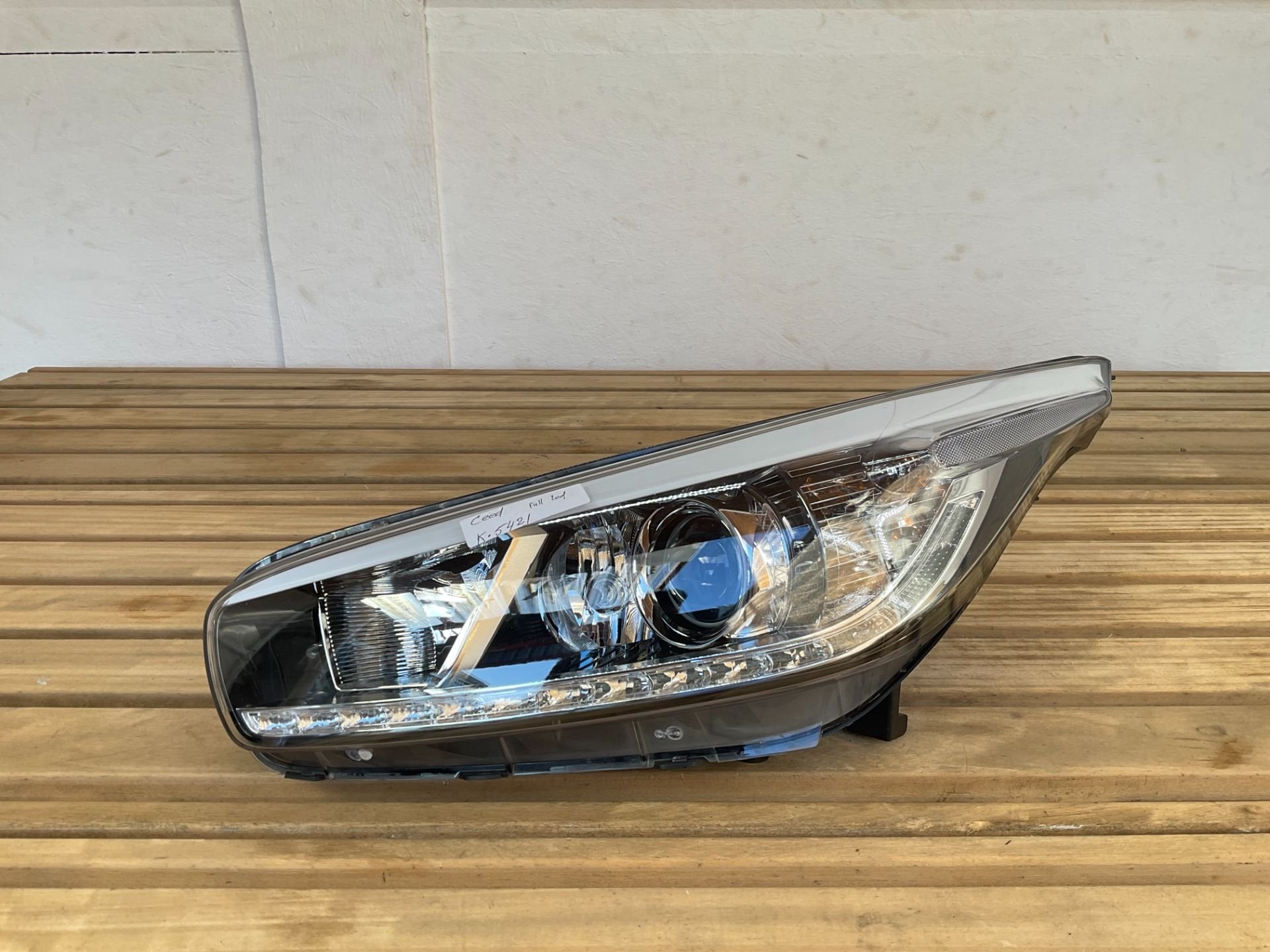 Koplamp Kia Ceed JD 2012-2018 L009A220052 K-5421, Heolleung-ro 12
06797  Seoul, Ophalen of Verzenden, Info@kia.com, Kia Corporation
