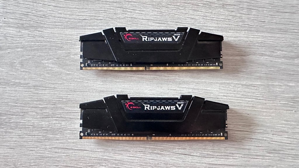 G.Skill Ripjaws V - DDR4 - 32 GB - Samsung B-die  - CL14, Computers en Software, RAM geheugen, 32 GB, DDR4, Ophalen of Verzenden