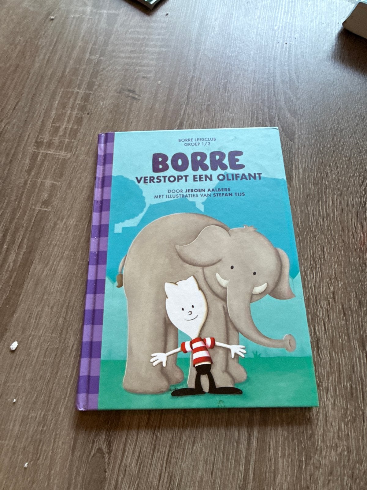 Borre Verstopt Een Olifant - Jeroen Aalbers, Boeken, Kinderboeken | Kleuters, Ophalen, Gelezen, Fictie algemeen