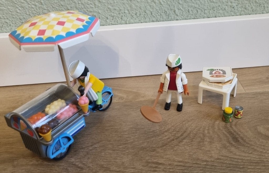 PLAYMOBIL Ijsverkoper 7492 + Pizzabakker 4766, Ophalen, Zo goed als nieuw, Complete set, Figuren