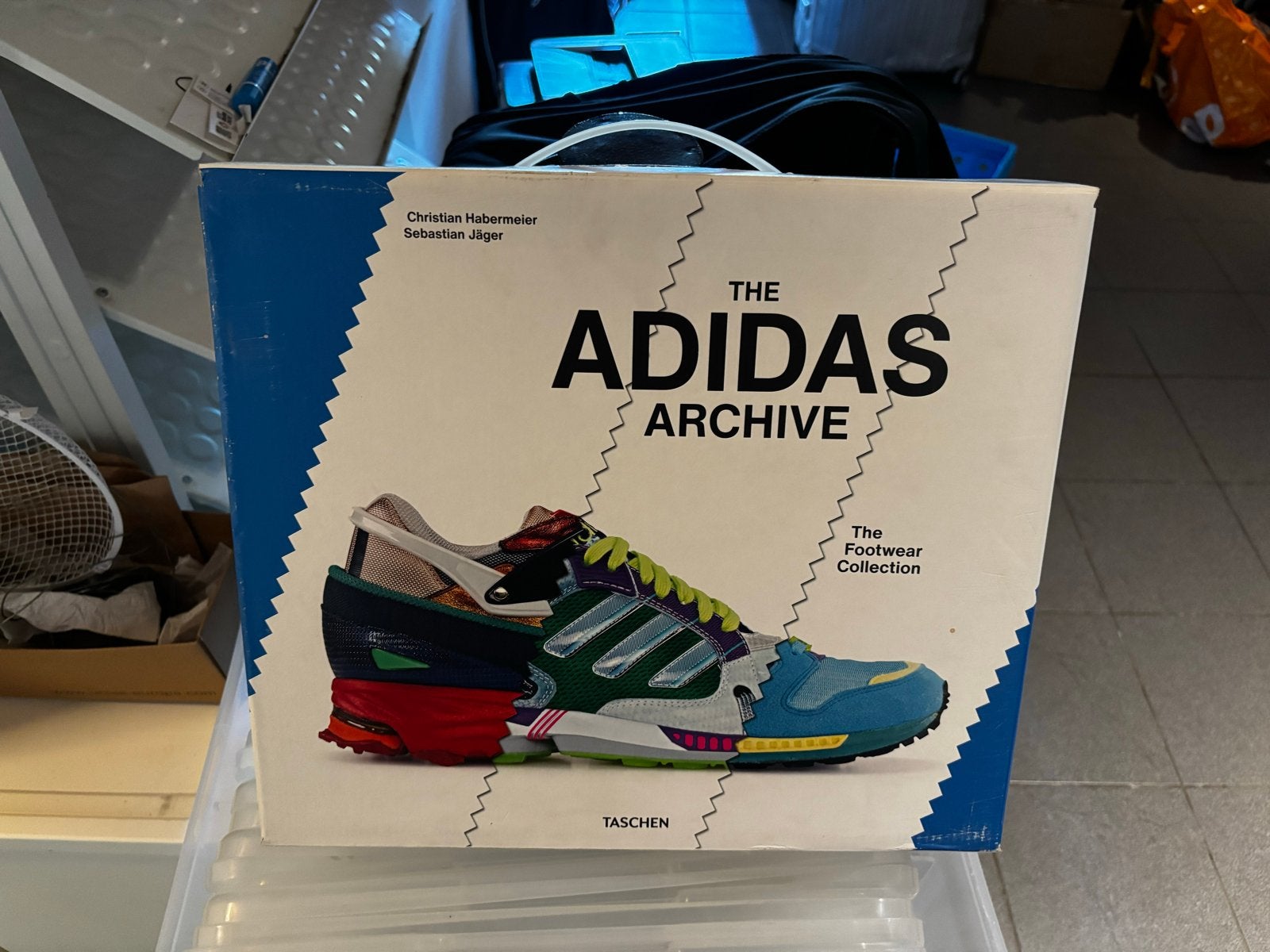 The Adidas Archive - The Footwear Collection, Boeken, Ophalen of Verzenden, Zo goed als nieuw, Europa overig
