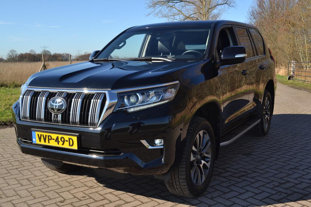 Toyota Land Cruiser 150 2.8 D-4D-F Professional Window Van, Auto's, Automaat, Gebruikt, Euro 6, 4 cilinders