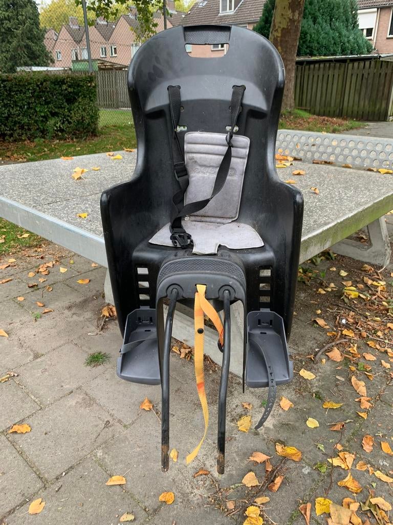 Te Koop Kinderen Achterstul, Ophalen, Zo goed als nieuw, Minder dan 16 inch