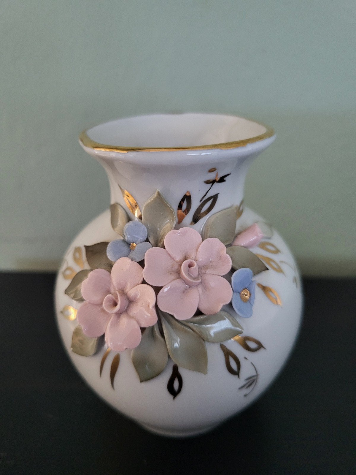 Fenix Porseleinen Vaasje met Bloemen - Handgemaakt Rusland, Antiek en Kunst, Ophalen