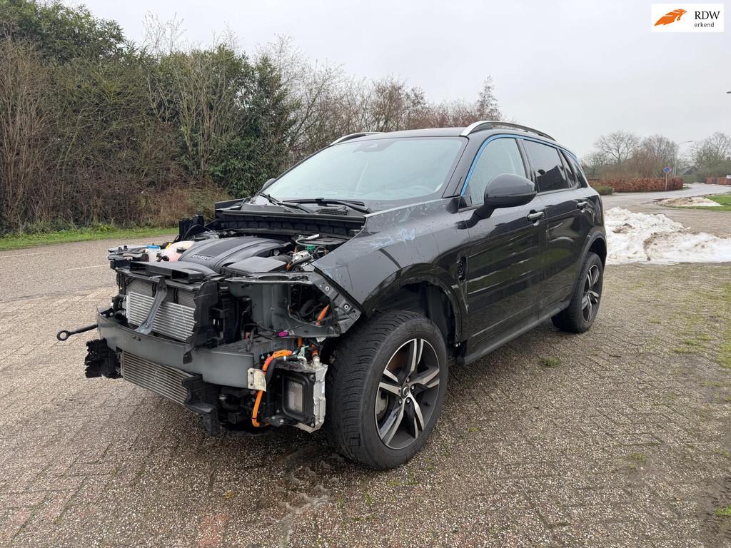 Lynk & Co 01 1.5 NAP ( DIEFSTAL SCHADE ), Auto diversen, Automaat, Zwart, Hybride Elektrisch/Benzine, SUV of Terreinwagen