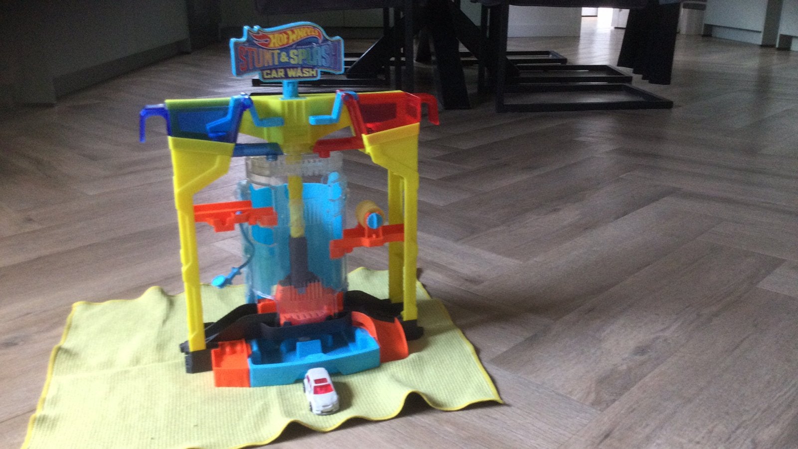 Stunt en splash car wach hotwheels, Zelf te bouwen, Ophalen of Verzenden, Racebaan, Gebruikt