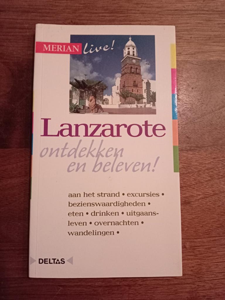 Lanzarote ontdekken en beleven!, Boeken, Europa, Ophalen of Verzenden, Zo goed als nieuw, Reisgids of -boek